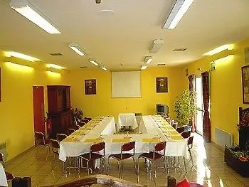 Restaurant Des Portes De Meuse נאנסי